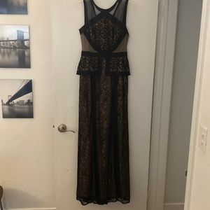WO BCBGMAXARIA formal long dress with mesh, black with nude lining size 6
